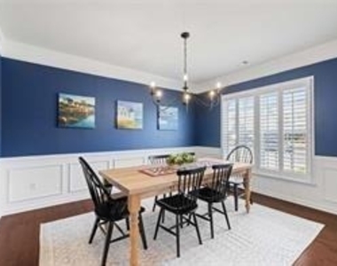 496 Spring View Drive - Photo Thumbnail 5