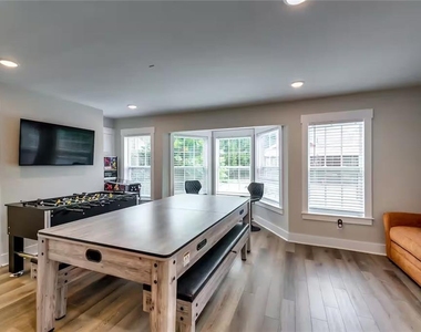 1362 Eubanks Avenue - Photo Thumbnail 30
