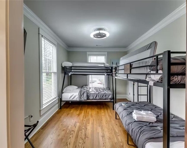 1362 Eubanks Avenue - Photo Thumbnail 3