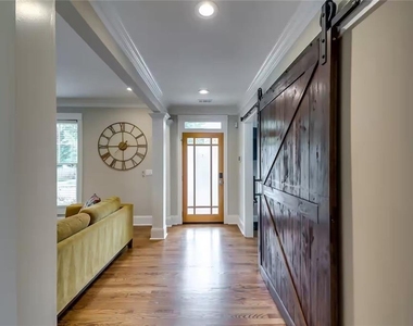 1362 Eubanks Avenue - Photo Thumbnail 2