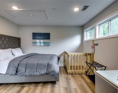 1362 Eubanks Avenue - Photo Thumbnail 24