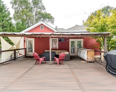 1362 Eubanks Avenue - Photo Thumbnail 19