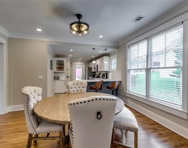 1362 Eubanks Avenue - Photo Thumbnail 8