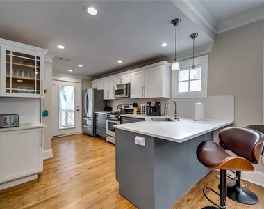 1362 Eubanks Avenue - Photo Thumbnail 10