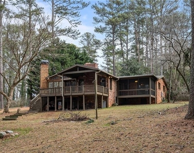 2468 Ridgeway Drive - Photo Thumbnail 28