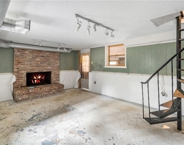 2468 Ridgeway Drive - Photo Thumbnail 27