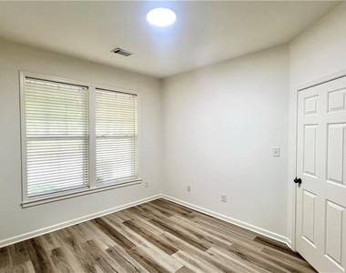 4363 Grove Field Park - Photo Thumbnail 6