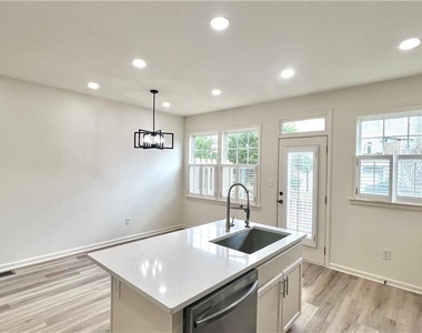 4363 Grove Field Park - Photo Thumbnail 17