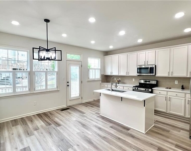 4363 Grove Field Park - Photo Thumbnail 14