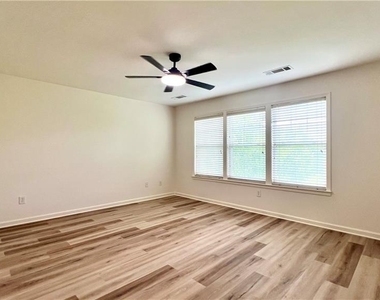 4363 Grove Field Park - Photo Thumbnail 30