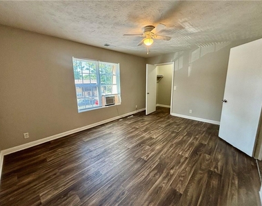 3198 Washington Road - Photo Thumbnail 7