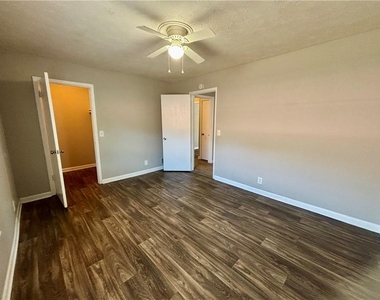 3198 Washington Road - Photo Thumbnail 6
