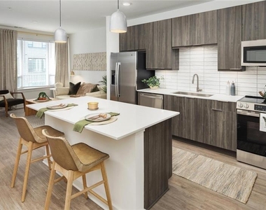 1350 Dresden Drive - Photo Thumbnail 13