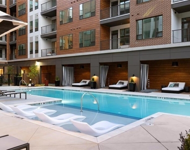 1350 Dresden Drive - Photo Thumbnail 12