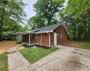 723 W Creek Circle - Photo Thumbnail 1