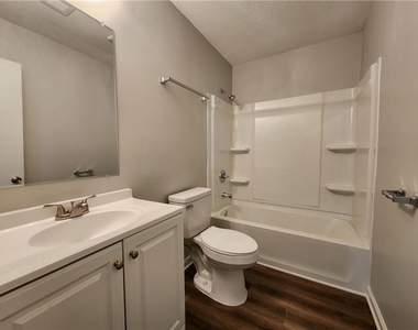 723 W Creek Circle - Photo Thumbnail 12