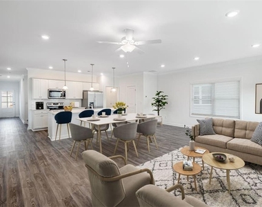 5066 Woodland Hills - Photo Thumbnail 4