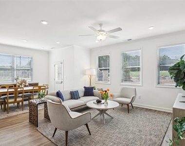 4048 Hillmont Lane - Photo Thumbnail 6