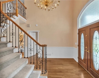 915 Chipley Court - Photo Thumbnail 1