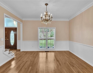 915 Chipley Court - Photo Thumbnail 24