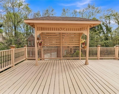 915 Chipley Court - Photo Thumbnail 32