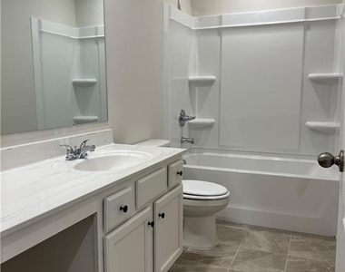 67 Briarwood Drive E - Photo Thumbnail 12