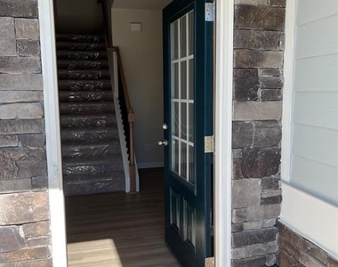 67 Briarwood Drive E - Photo Thumbnail 1