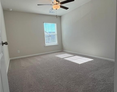 67 Briarwood Drive E - Photo Thumbnail 11