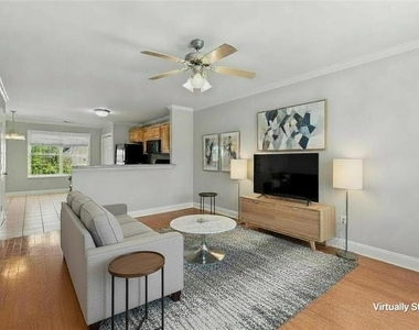 105 Whitehead Road - Photo Thumbnail 5