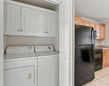 105 Whitehead Road - Photo Thumbnail 13