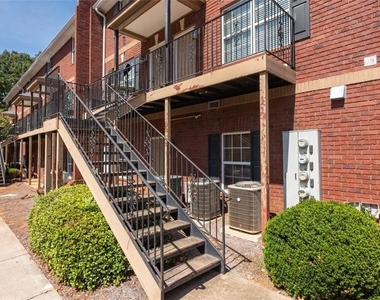 105 Whitehead Road - Photo Thumbnail 2