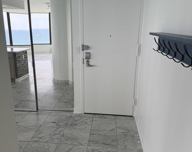 505 N Lake Shore Drive - Photo Thumbnail 22