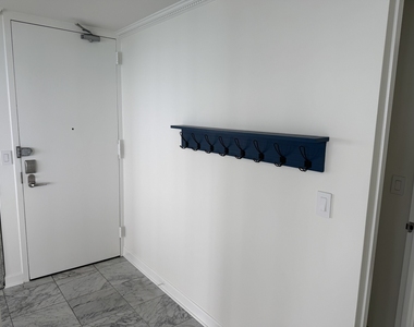 505 N Lake Shore Drive - Photo Thumbnail 20