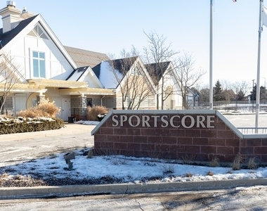1006 Parkhill Circle - Photo Thumbnail 14