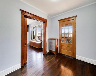 4740 N Drake Avenue - Photo Thumbnail 5