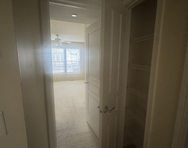 1383 Crimson Lane - Photo Thumbnail 12