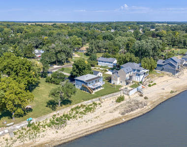 15326 N River Beach Drive - Photo Thumbnail 7