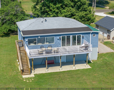 15326 N River Beach Drive - Photo Thumbnail 1