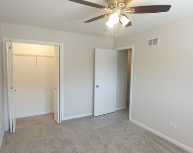 9800 S Artesian Avenue - Photo Thumbnail 22