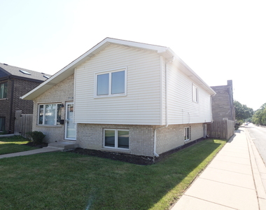 9800 S Artesian Avenue - Photo Thumbnail 1