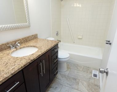 9800 S Artesian Avenue - Photo Thumbnail 24