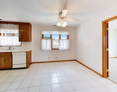 920 N Northwest Highway - Photo Thumbnail 16