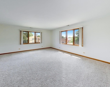 920 N Northwest Highway - Photo Thumbnail 5