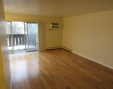 135 Pickwick Drive - Photo Thumbnail 6