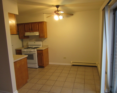 135 Pickwick Drive - Photo Thumbnail 2