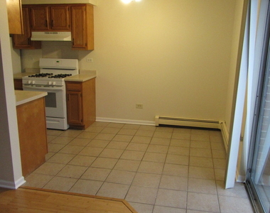 135 Pickwick Drive - Photo Thumbnail 3