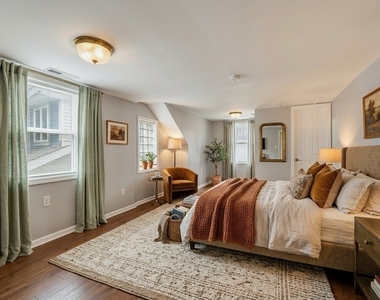 11014 S Washtenaw Avenue - Photo Thumbnail 3