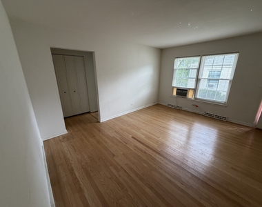 35 E North Avenue - Photo Thumbnail 7