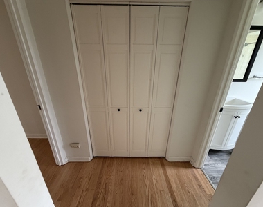 35 E North Avenue - Photo Thumbnail 8