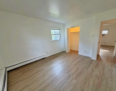 14500 Cottage Grove Avenue - Photo Thumbnail 6